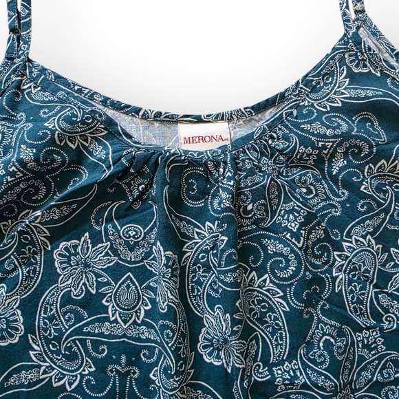 🔥5 FOR $25🔥Merona Paisley Tank, Size M - Picture 2 of 5